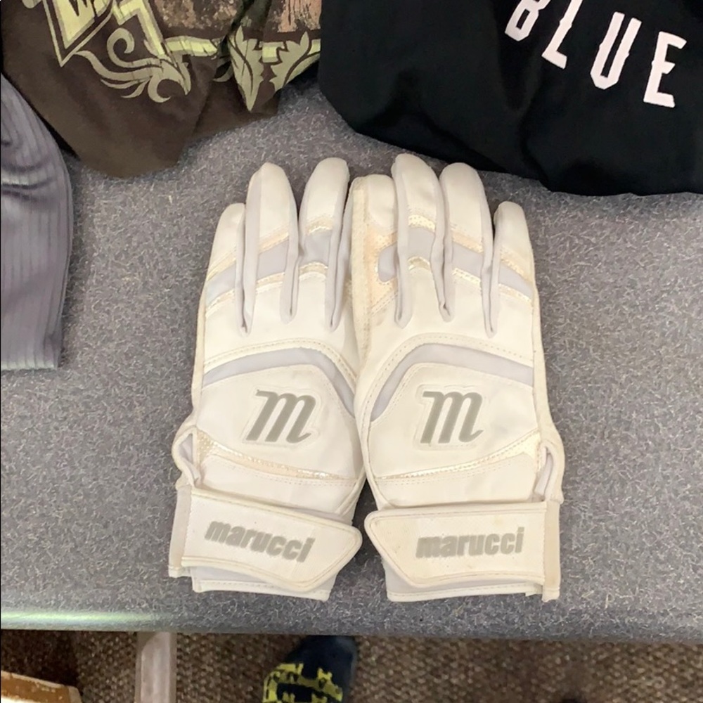 Marucci Baseball Gloves